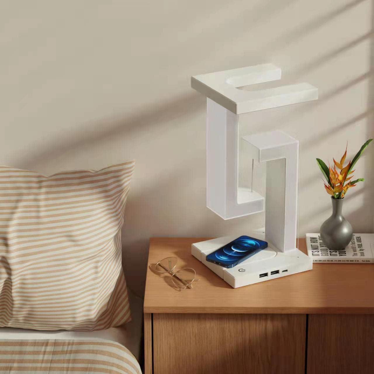 Gravity Lamp - Wireless Charging